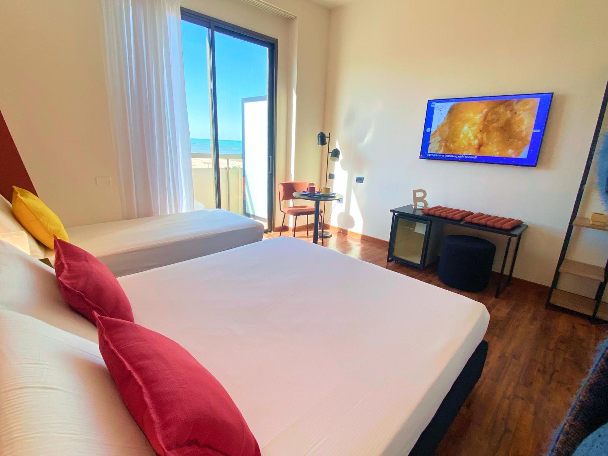 Hotel B Senigallia Buitenkant foto